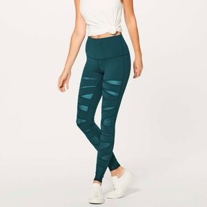 Lululemon mesh leggings size 4